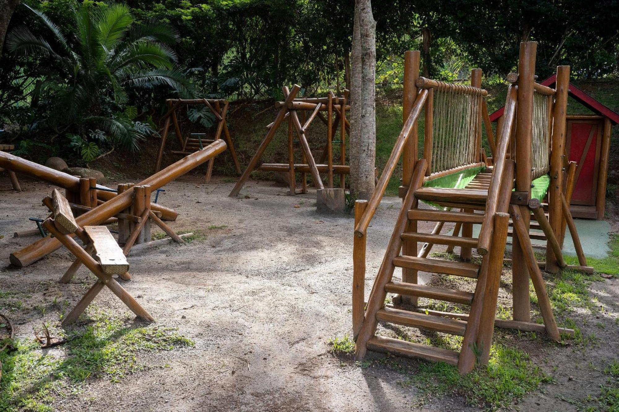 Studios De Luxo Granja Brasil Itaipava Petropolis  Exterior photo